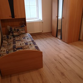Monteurzimmer: weiteres Schlafzimmer mit 2 Einzelbetten - Fam. Thiex