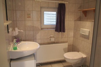 Monteurzimmer: Dusch-WC Appartment Haio - Wangerland Appartment "Zum alten Friesen"
