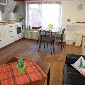 Monteurzimmer: Wohnbereich FW Asterix - Wohnung Asterix: 2 Schlafzimmer mit je 2 Einzelbetten