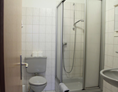 Monteurzimmer: Badezimmer - Tietjens Gasthof, sauberes Zimmer mit eigenem Badezimmer