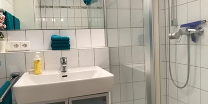Monteurwohnung - PLZ 78315 (Deutschland) - WC mit Dusche im Erdgeschoss - Ferienwohnung Creutzig