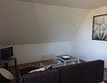 Monteurzimmer: Wohnbereich - voll möblierte Wohnung für bis zu 6 Personen im Herzen von Schwaan