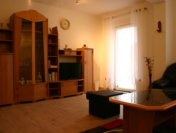 Monteurzimmer: Wohnzimmer - Ferienhaus Abel - top Ausstattung, zentrale Lage