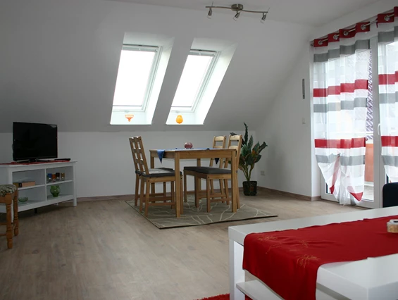 Monteurzimmer: Wohnung Dachgeschoss groß, Ansicht 1 - Ferienhaus Abel - top Ausstattung, zentrale Lage