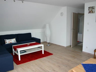 Monteurzimmer: Wohnung Dachgeschoss groß, Ansicht 2 - Ferienhaus Abel - top Ausstattung, zentrale Lage