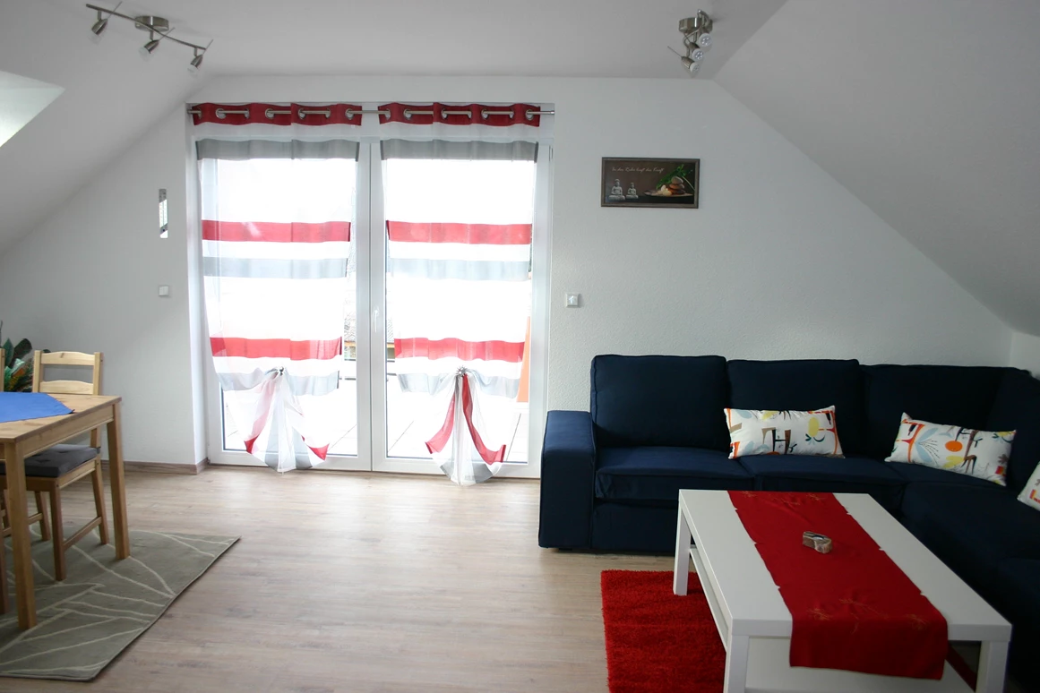 Monteurzimmer: Wohnung Dachgeschoss groß, Ansicht 4 - Ferienhaus Abel - top Ausstattung, zentrale Lage