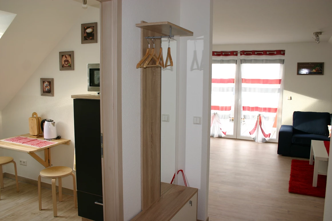 Monteurzimmer: Wohnung Dachgeschoss groß, Ansicht 5 - Ferienhaus Abel - top Ausstattung, zentrale Lage
