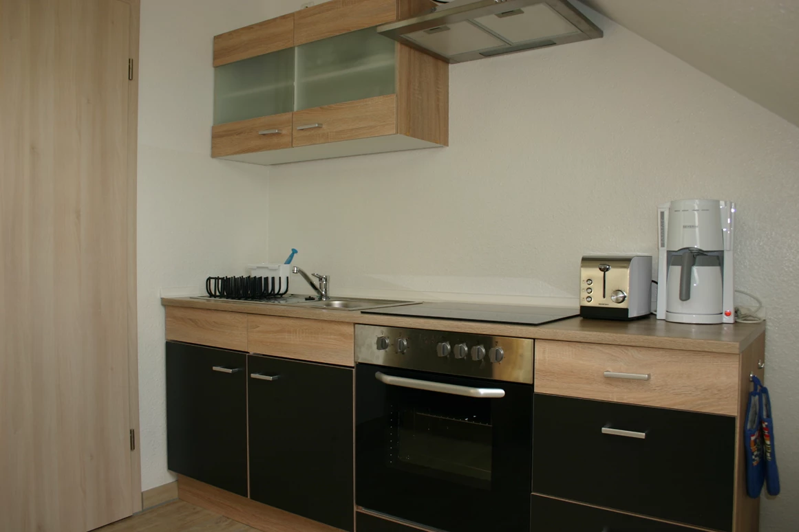 Monteurzimmer: Wohnung Dachgeschoss groß, Ansicht 7 - Ferienhaus Abel - top Ausstattung, zentrale Lage