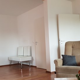 Monteurzimmer: Wohn-Essbereich - Wohnung S8 Monteure/Messe/Familien 