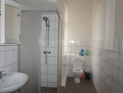 Monteurwohnung - Waschmaschine - Deutschland - Monteur-Arbeiter Zimmer Hof