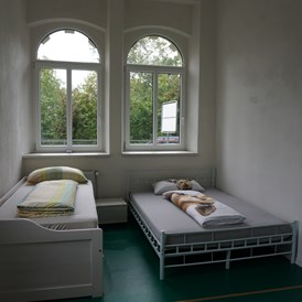 Monteurzimmer: Monteur-Arbeiter Zimmer Hof